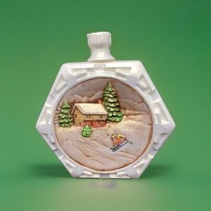 Vintage 70's Duncan Horse Carriage Barn Christmas Diorama Ornament‎